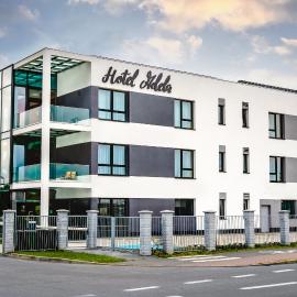 Hotel Adela，位于梅莱茨的酒店