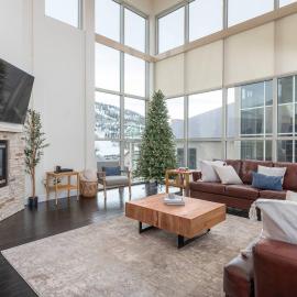 The Lofts #9d - Right by Ski Lifts With Private Hot Tub