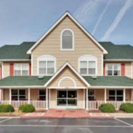 Radiant Inn and Suites，位于默夫里斯伯勒的酒店