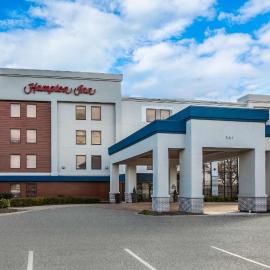 Hampton Inn Linden，位于林登的酒店