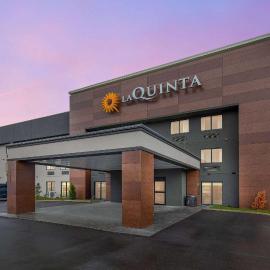 La Quinta by Wyndham Nashville Airport，位于纳什维尔的酒店