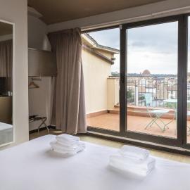 Plus Florence Hotel & Hostel，位于佛罗伦萨的酒店