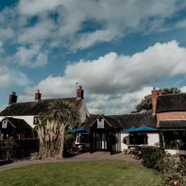 Oak Farm Hotel，位于坎诺克的酒店