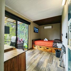Contenedores Boutique Hotel，位于Platanal的酒店