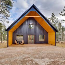 Hot Tub & ATV Trails: Cabin in Powder House Pass!，位于利德的酒店