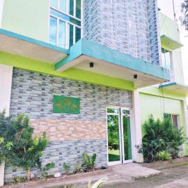 Charlz Angel Inn Iloilo，位于伊洛伊洛的酒店