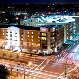 SpringHill Suites Norfolk Old Dominion University，位于诺福克的酒店