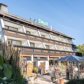 Hotel Bergschlößchen，位于西梅尔恩的酒店