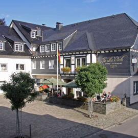 Zur alten Quelle，位于德罗尔斯哈根的酒店
