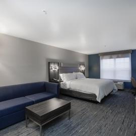Holiday Inn Express & Suites Zion by IHG - Great Lakes-Free Breakfast and Naval Base Shuttle，位于Zion的酒店