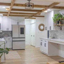Home Away from Home in Spring，位于斯普林的酒店