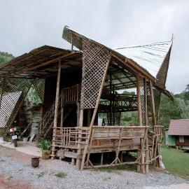 Khaokhopimphupha farmstay เขาค้อพิมภูผาฟาร์มสเตย์ ไม่มีไฟฟ้า น้ำจากน้ำตกธรรมชาติ Low cabon with Sustainability cares