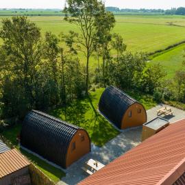 Camping pod Lyts Dekema 1，位于Baard的酒店