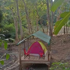 Eastdee Camping Ground，位于Lidlidda的酒店