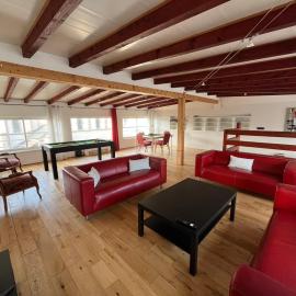 Villa avec piscine intérieure, proche Strasbourg，位于奥尔泽姆的酒店