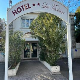 Hotel les Troenes，位于蒙彼利埃的酒店