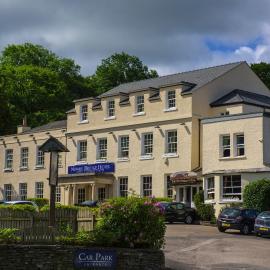 Newby Bridge Hotel，位于纽比桥的酒店