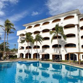 Hotel Quijote Inn，位于马萨特兰的酒店