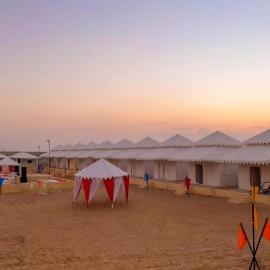Best Desert Camp In Jaisalmer Red Velvet，位于斋沙默尔的酒店
