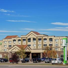 Holiday Inn Lethbridge by IHG，位于莱斯布里奇的酒店
