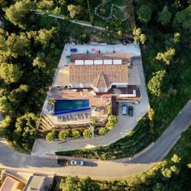 XL Villa Calonge，位于卡隆赫的酒店
