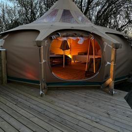 Romantik Luxus Glamping 2，位于Idestrup的酒店