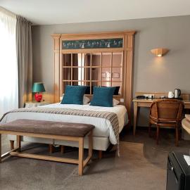 Hôtel EUROPE，位于萨维尔纳的酒店