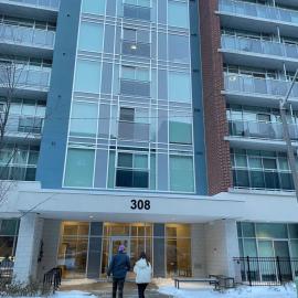 1-bedroom condo near University of Waterloo，位于滑铁卢的酒店