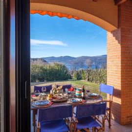 La Luna nel Lago Lake View Garden - Happy Rentals，位于伊斯普拉的酒店
