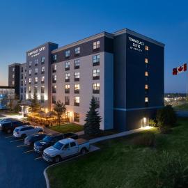 TownePlace Suites by Marriott Sudbury,位于萨德伯里的酒店