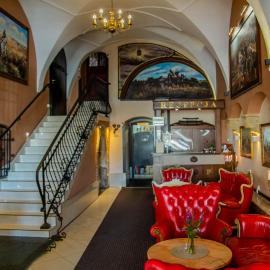 Euro Aparthotel，位于塔尔努夫的酒店