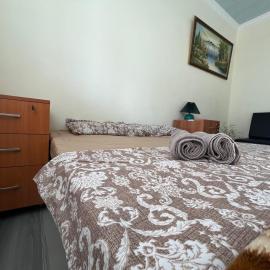 Bedroom Lake Sevan Hostel，位于塞凡的酒店