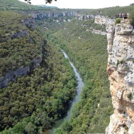 Hotel Rural el Arco,位于Pesquera de Ebro的酒店