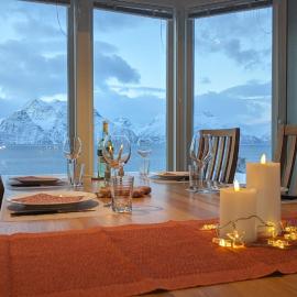 Villa Lyngenfjord，位于Olderdalen的酒店
