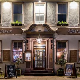 The Manor，位于圣比斯的酒店