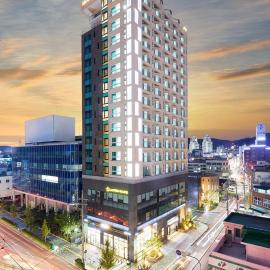 Golden Tulip Essential Namgang,位于晋州市的酒店
