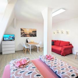 Urlaubsmagie - Ferienwohnung Uhunest - Gemeinschaftsgarten mit Pool & Sauna - UO3，位于塞布尼茨的酒店