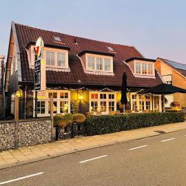 Hotel Café Restaurant Heineke，位于洛斯德雷赫特的酒店