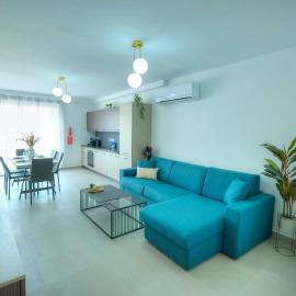 Spacious, bright & modern 3 bedrooms, balcony APIC1-1，位于姆西达的酒店