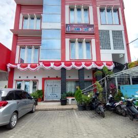 Mami Hotel，位于Solok的酒店