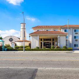 Brookhurst Plaza Inn