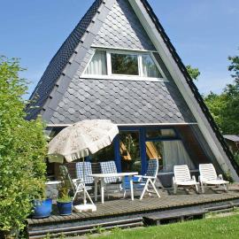 Zeltdachhaus mit Kamin und grosser Terrasse，位于达普的酒店