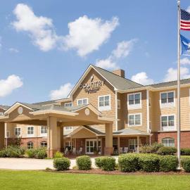 Hotel Pineville & Conference Center Alexandria I-49,位于Pineville的酒店