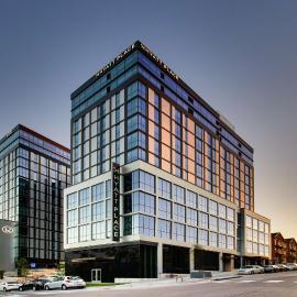 Hyatt Place Iowa City Downtown，位于爱荷华的酒店