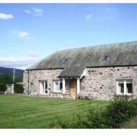 Fairness Cottage, Near Comrie，位于科姆里的酒店