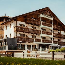 Hotel Alpenrose，位于阿拉巴的酒店