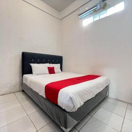 RedDoorz Syariah at Falisha UMY，位于日惹的酒店