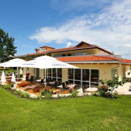 Hotel Friedenseiche，位于贝内迪克特博依恩的酒店