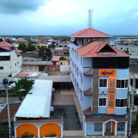 Hotel SMIR, Huaquillas，位于Huaquillas的酒店