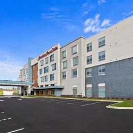 Hampton Inn & Suites Bessemer Birmingham,位于贝瑟默的酒店